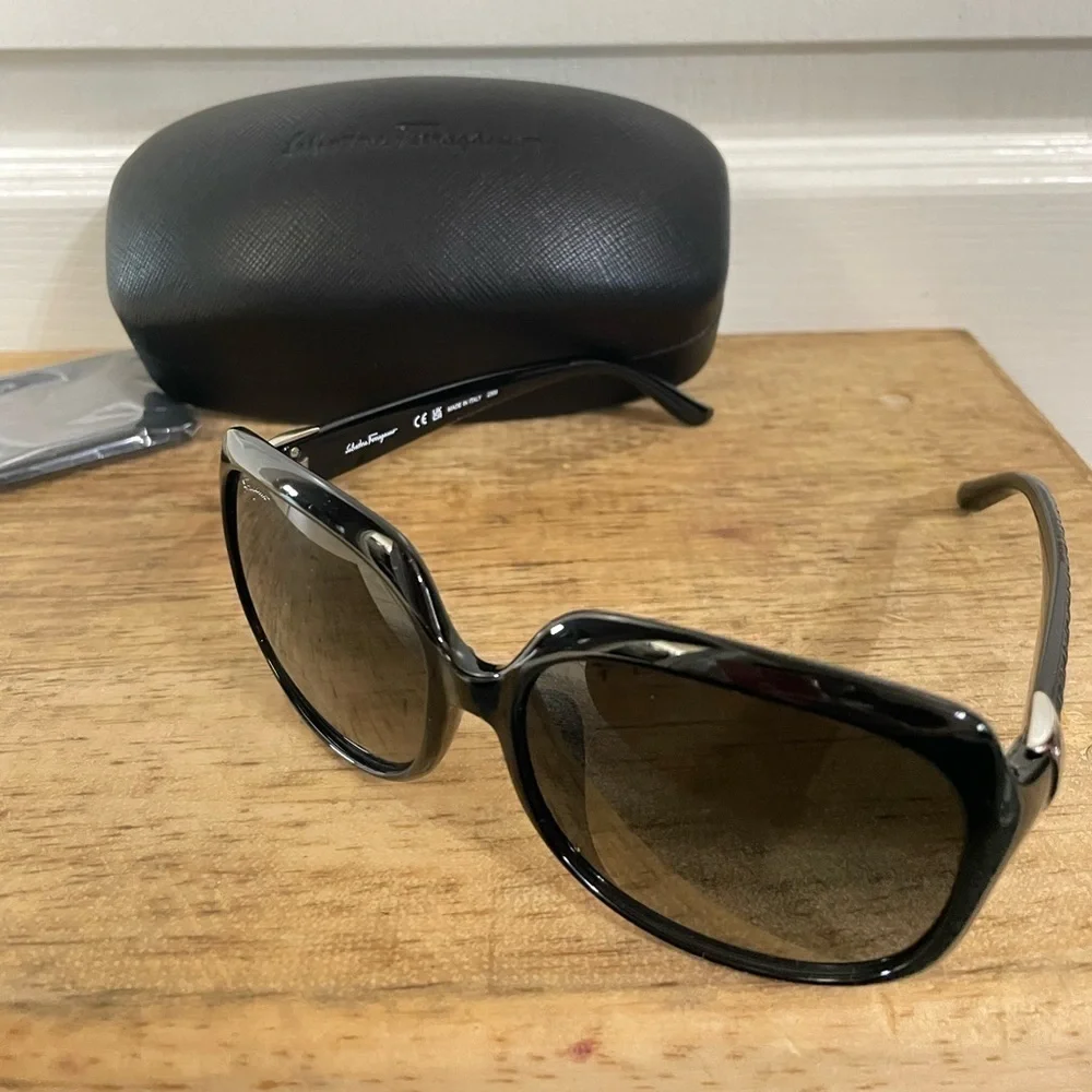 Salvatore Ferragamo Black 59mm Square Sunglasses